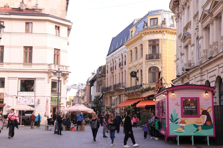 Booking i Airbnb ilegalno iznajmljuju stanove u Bukureštu koji bi se mogli urušiti