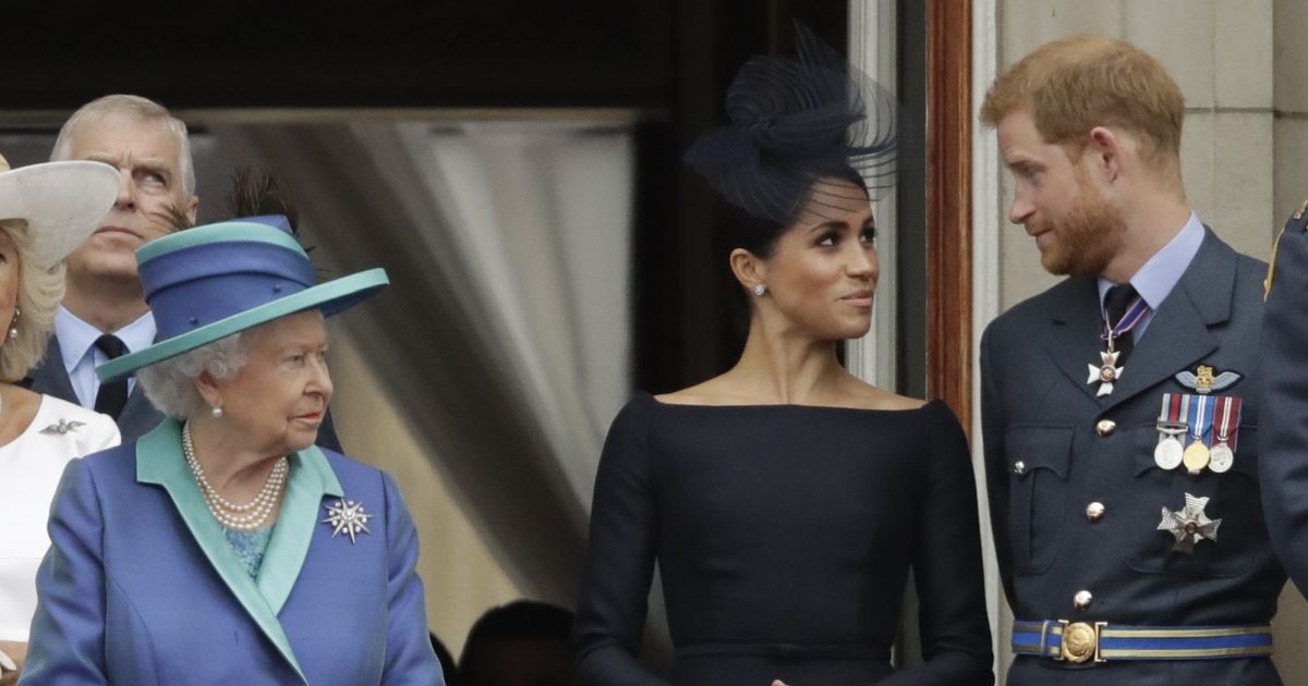 Kraljica Elizabeta se oglasila službenim priopćenjem nakon intervjua Meghan i Harryja