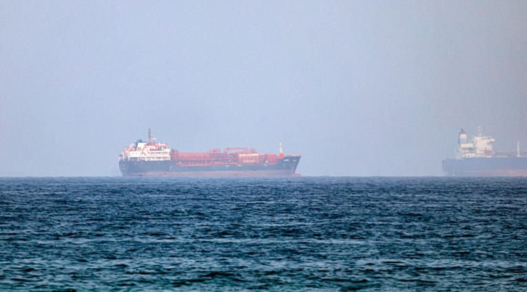 Hormuz gotovo prazan. Kroz ključni tjesnac prošla samo dva tankera