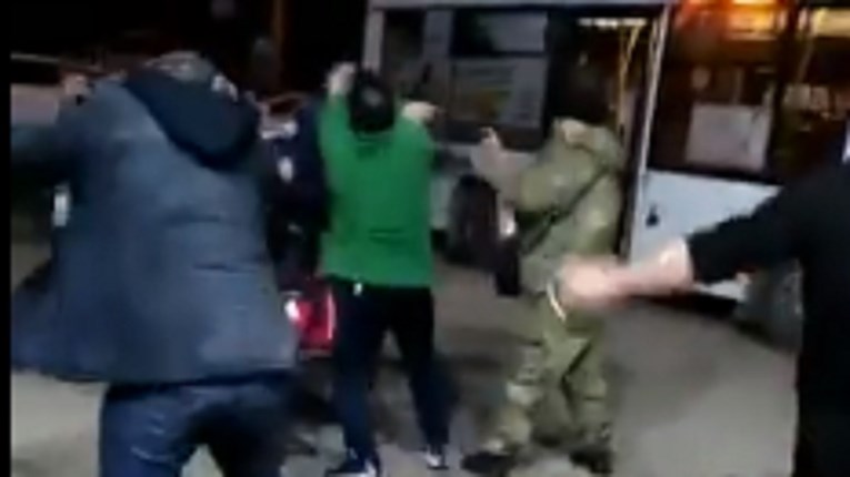 VIDEO Društvenim mrežama šire se snimke mobiliziranih mrtvih pijanih Rusa