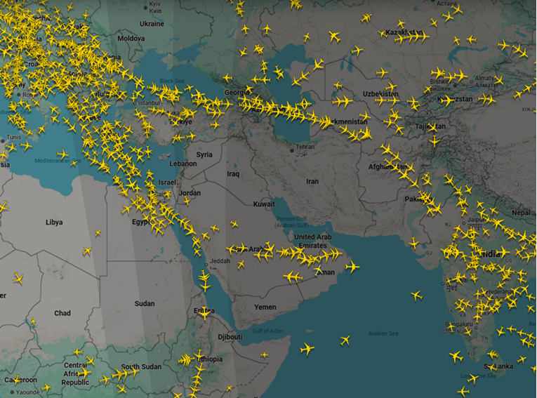 Rat na Bliskom istoku zatvorio nebo. Letovi se masovno otkazuju, putnici zaglavljeni