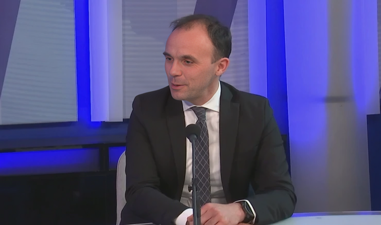 Šef IDS-a: Ovo je stvarno trenutak da se svi ozbiljno pogledamo u oči