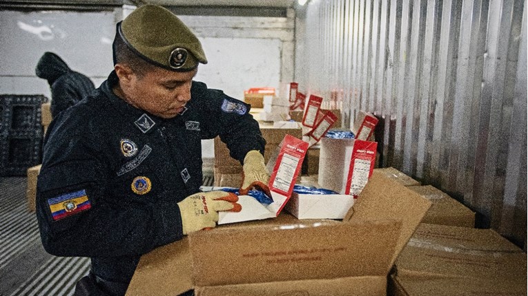 Ekvadorska policija u spremnicima banana pronašla tone kokaina namijenjenog Europi