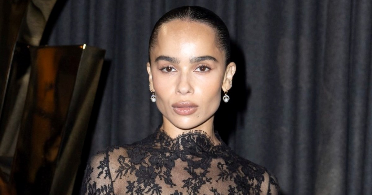 Zoë Kravitz pojavila se na reviji u čipkastoj haljini koja je malo toga sakrila