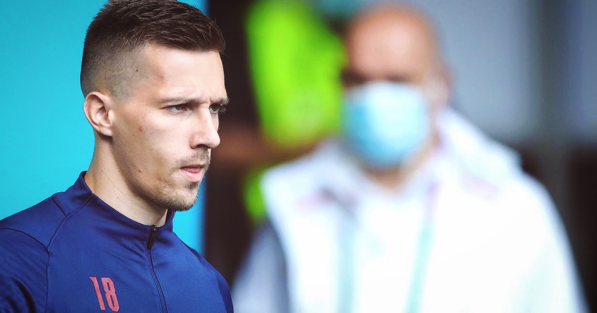 FIFA-in kamerman snimao trening Hrvatske. Dobio je napomenu da prati Oršića