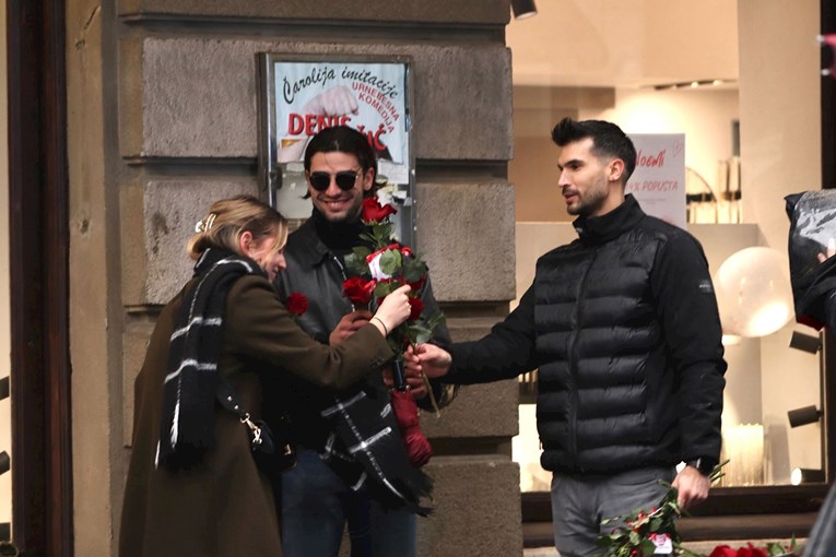 FOTO Miloš i Šime iz Gospodina Savršenog šarmirali Zagrepčanke crvenim ružama