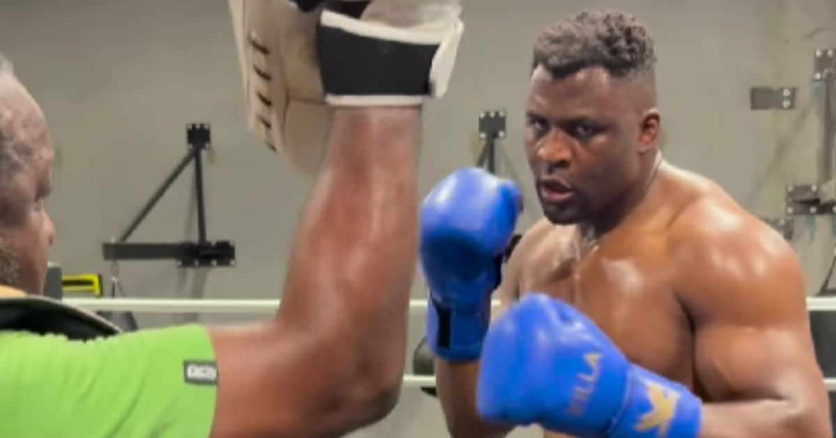VIDEO Ngannou najavio meč s boksačkom legendom?