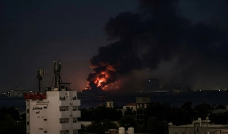 SAD pucao na tanker u Omanskom zaljevu, Saudijska Arabija napala Hute