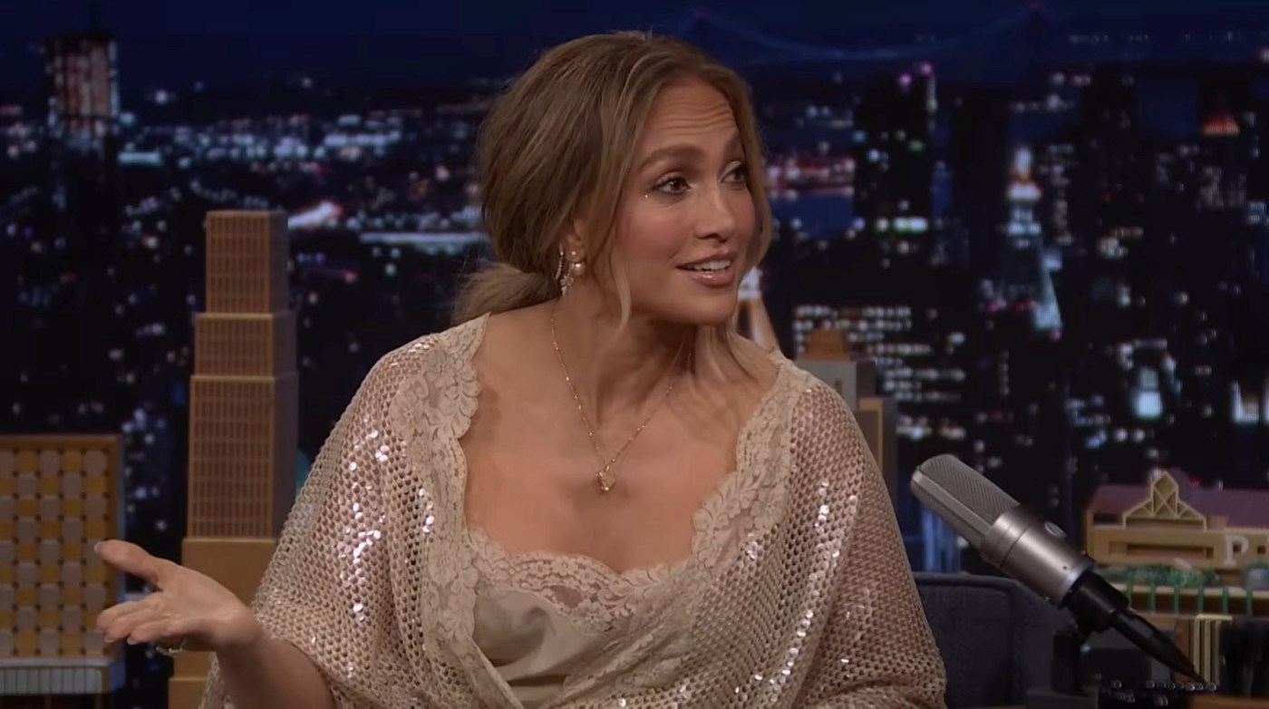 Jennifer Lopez privukla svu pozornost u prozirnoj haljini