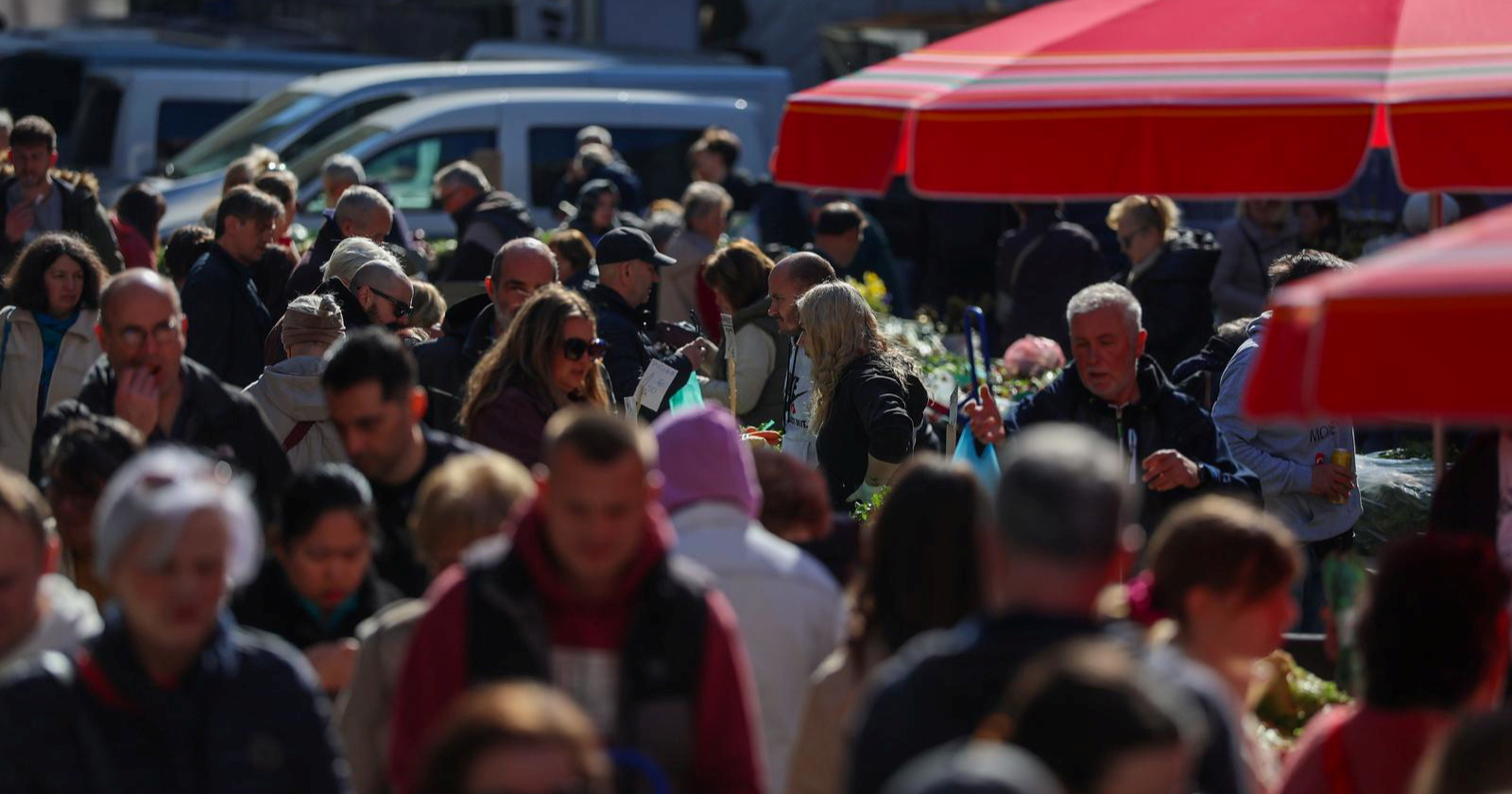 FOTO Dolac je na Veliku subotu krcat