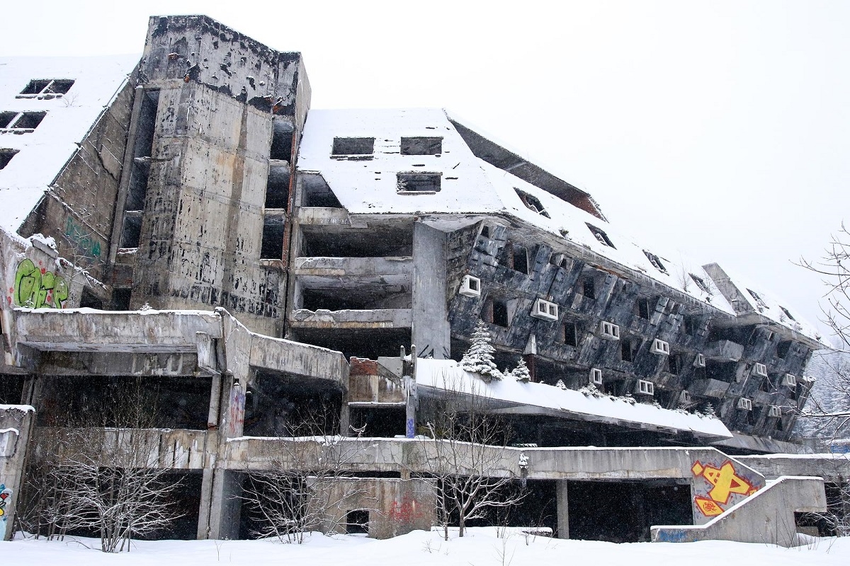 FOTO Od Olimpijade u Sarajevu ostale su samo ruševine
