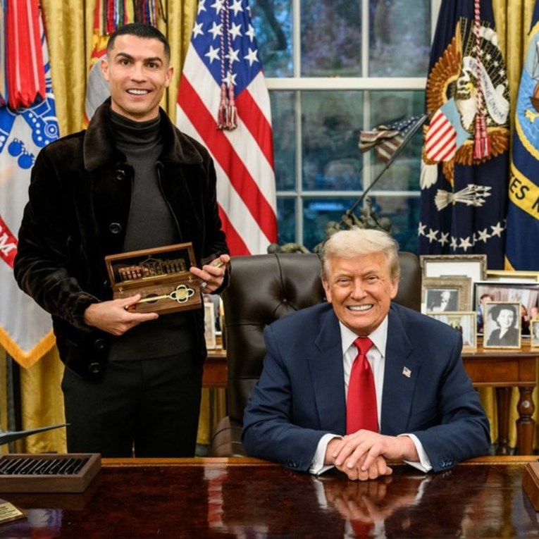 Trump: Ronaldo me upravo nazvao. Ne može bolje