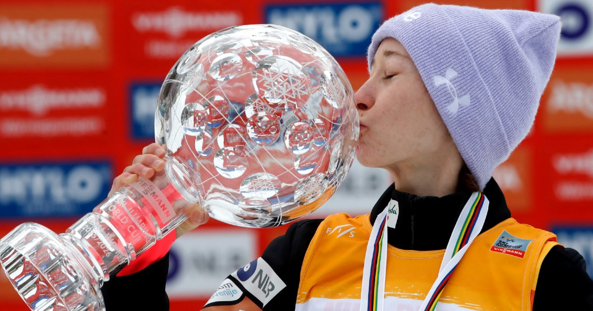 Sjajna Nika Prevc povijesnom pobjedom na Planici zaokružila sezonu iz snova