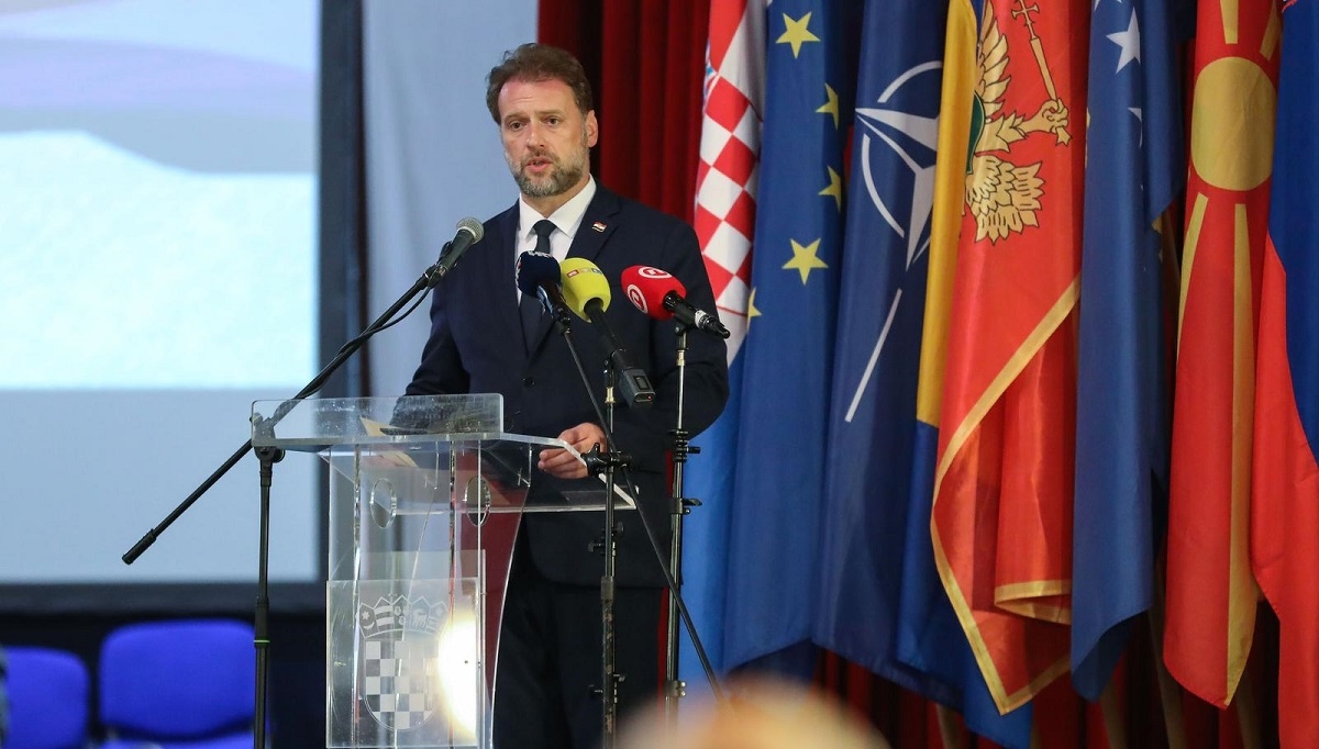 Banožić diplomantima Vojnog učilišta: Zajedno stvaramo HV za izazove 21. stoljeća