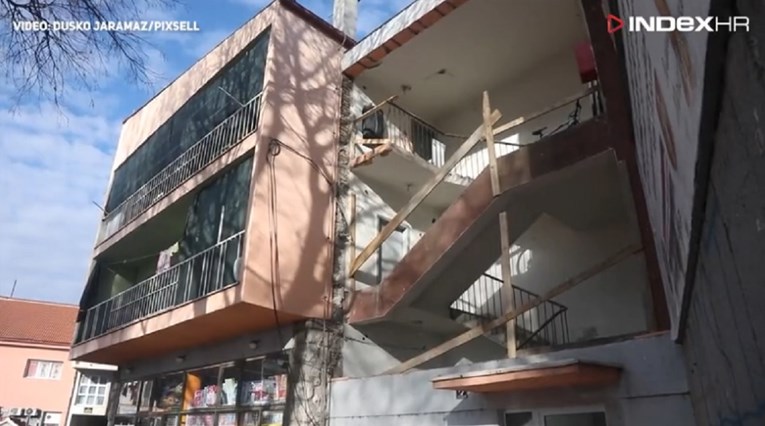 VIDEO Urušila se stambena zgrada u Kninu