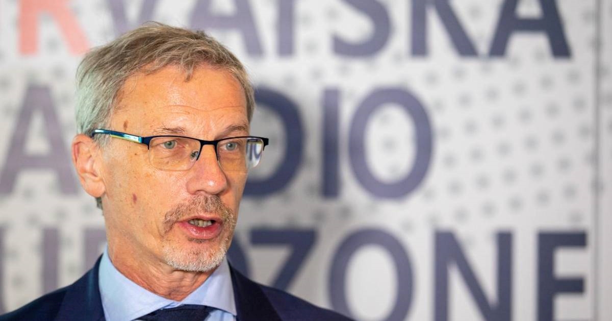 Vujčić rekao kad u trgovinama možemo očekivati cijene u eurima