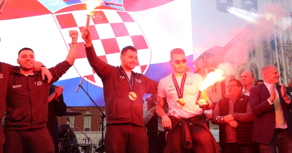 Pogledajte kako je doček vaterpolista u Splitu izgledao iz zraka