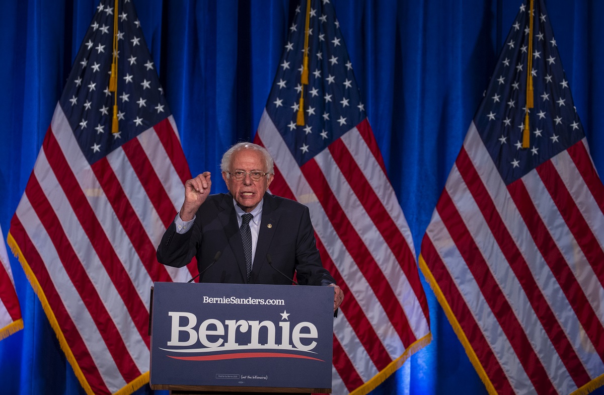 Sanders se dogovorio sa sindikatima, povećat će plaće radnicima u kampanji