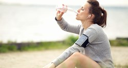 WHO: Mikroplastika u vodi za piće zasad nije opasna
