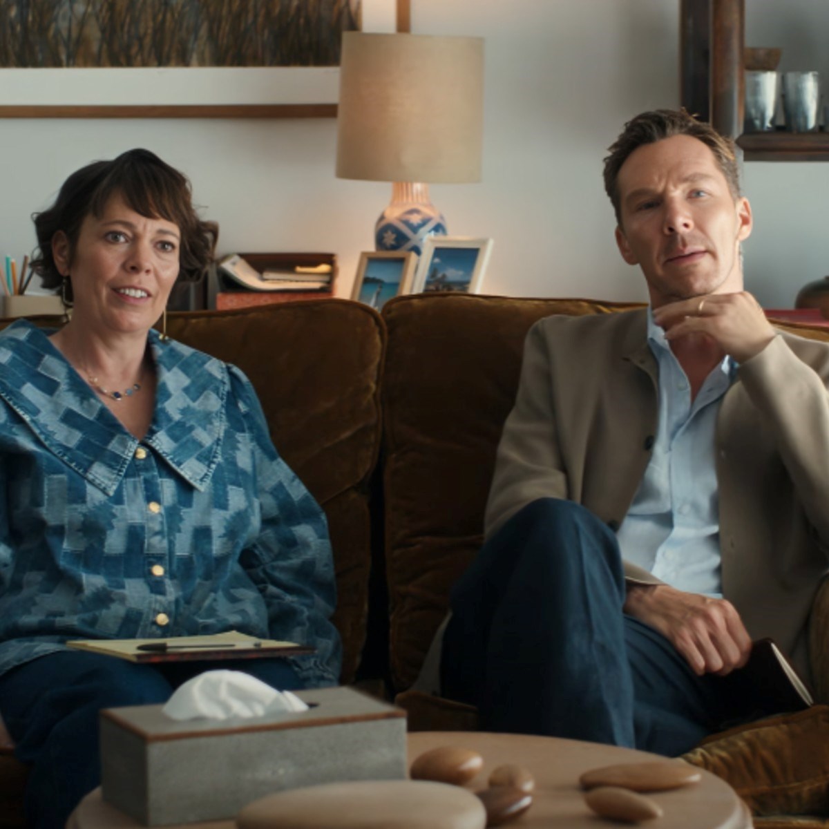 Benedict Cumberbatch i Olivia Coleman zvijezde su remakea crne komedije iz 1980-ih