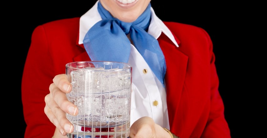 Evo kako alkohol može djelovati na vas ako pijete tijekom leta