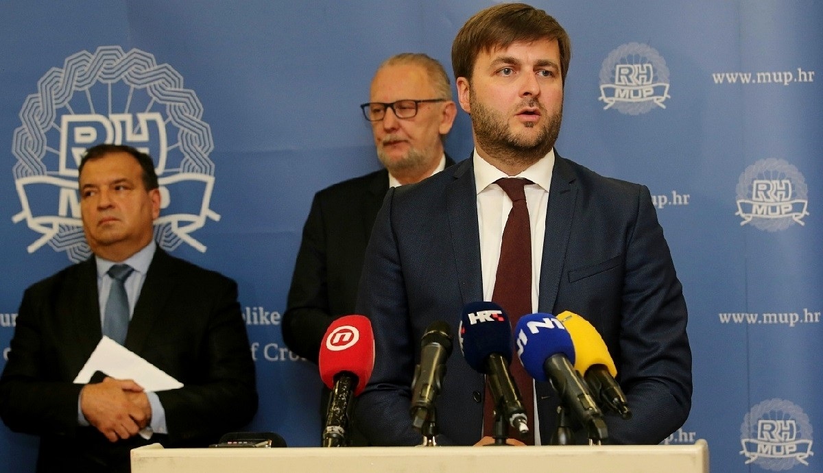 Ćorić: Premijer ne mora znati sve što se potpisuje