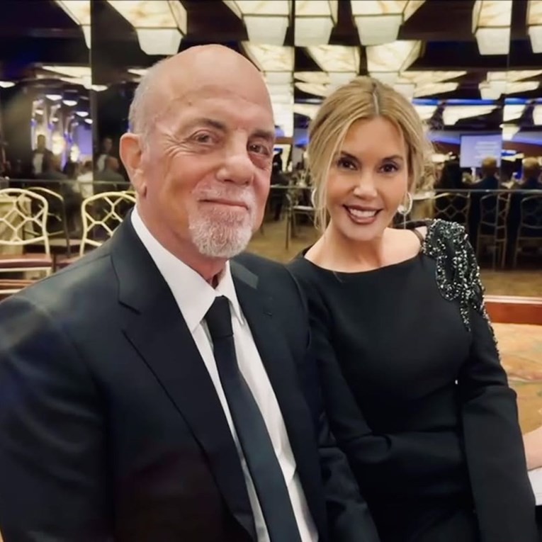 Oglasila se supruga Billyja Joela: "On je centar mog svijeta, nadam se oporavku"