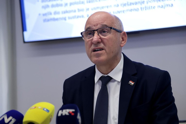 Bačić: Dio opasnog otpada iz Gospića vjerojatno ćemo izvesti iz Hrvatske