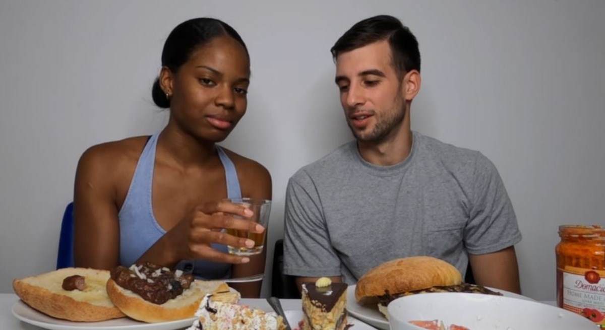 Srbin je ženi Amerikanki dao cijelu čašu rakije, reakciju pogledalo 300 tisuća ljudi