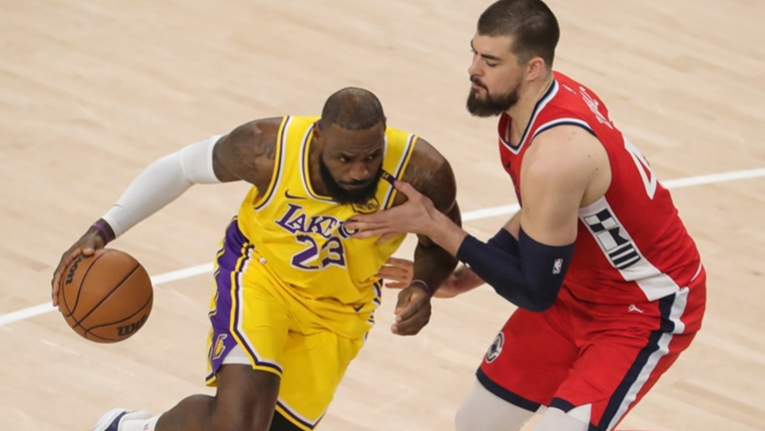 LeBron ostaje u LA-u, ali ide Zupcu? Insajder otkrio s koja četiri kluba pregovara