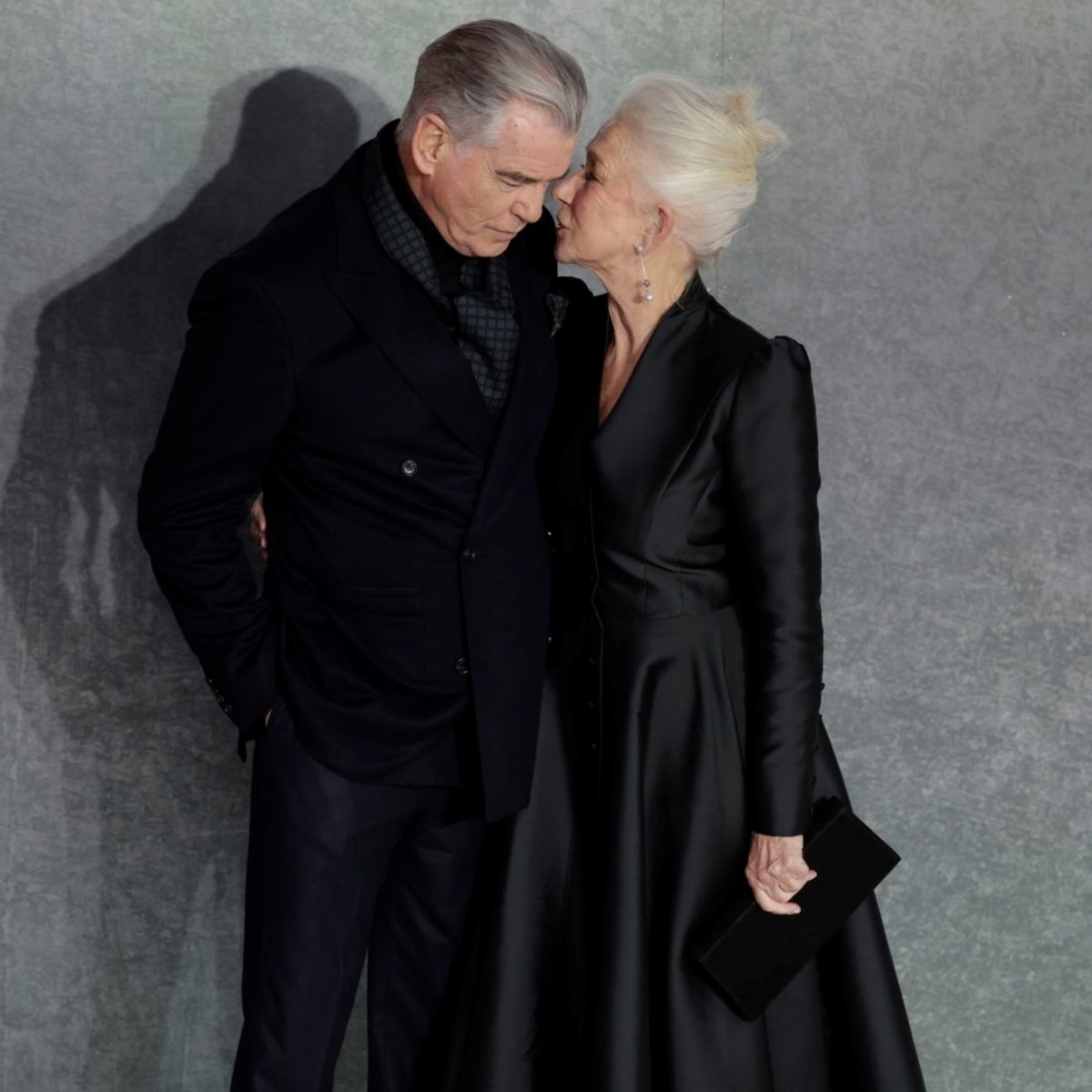 Pierce Brosnan slaže se s kritikama Helen Mirren na račun Jamesa Bonda