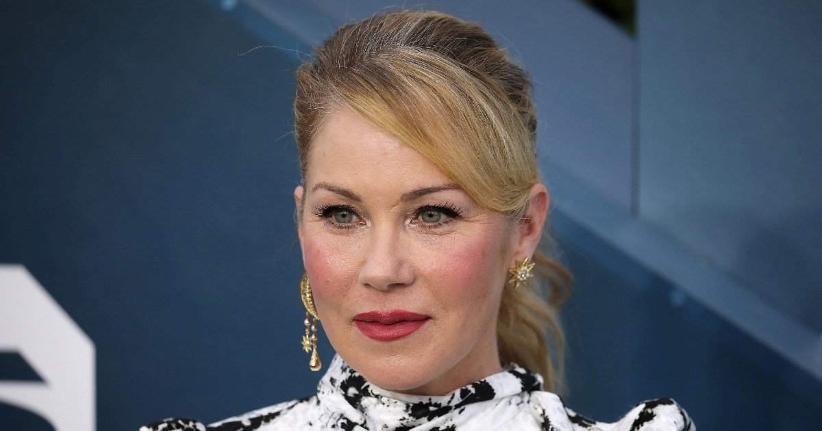 Christina Applegate zbog bolesti prekida karijeru: "Nekad ne mogu sići niz stepenice"