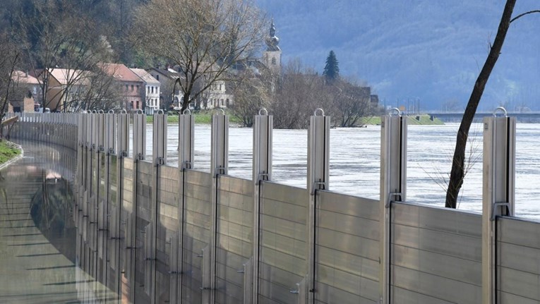 VIDEO Ovako izgleda novi sustav koji je obranio Hrvatsku Kostajnicu od poplave