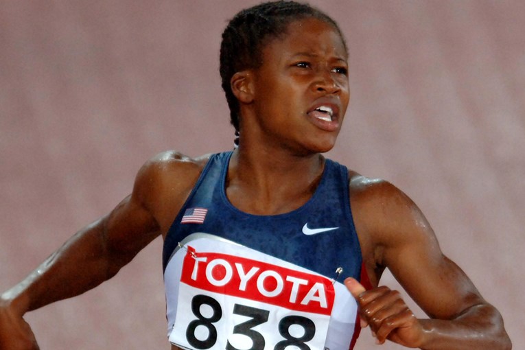 Imala je ugovor s Nikeom od 200 tisuća dolara. Sad zarađuje 12 dolara po satu