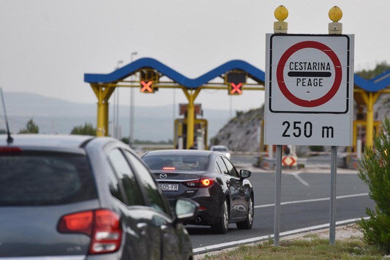 Krajem kolovoza i početkom rujna na hrvatskim autocestama više vozila nego lani