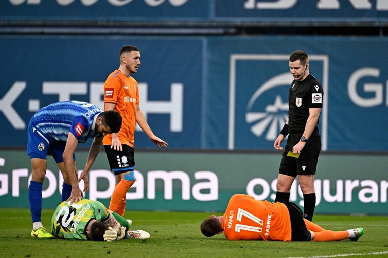 Teška ozljeda napadača Varaždina. Odvezli ga s terena, igrači se hvatali za glavu