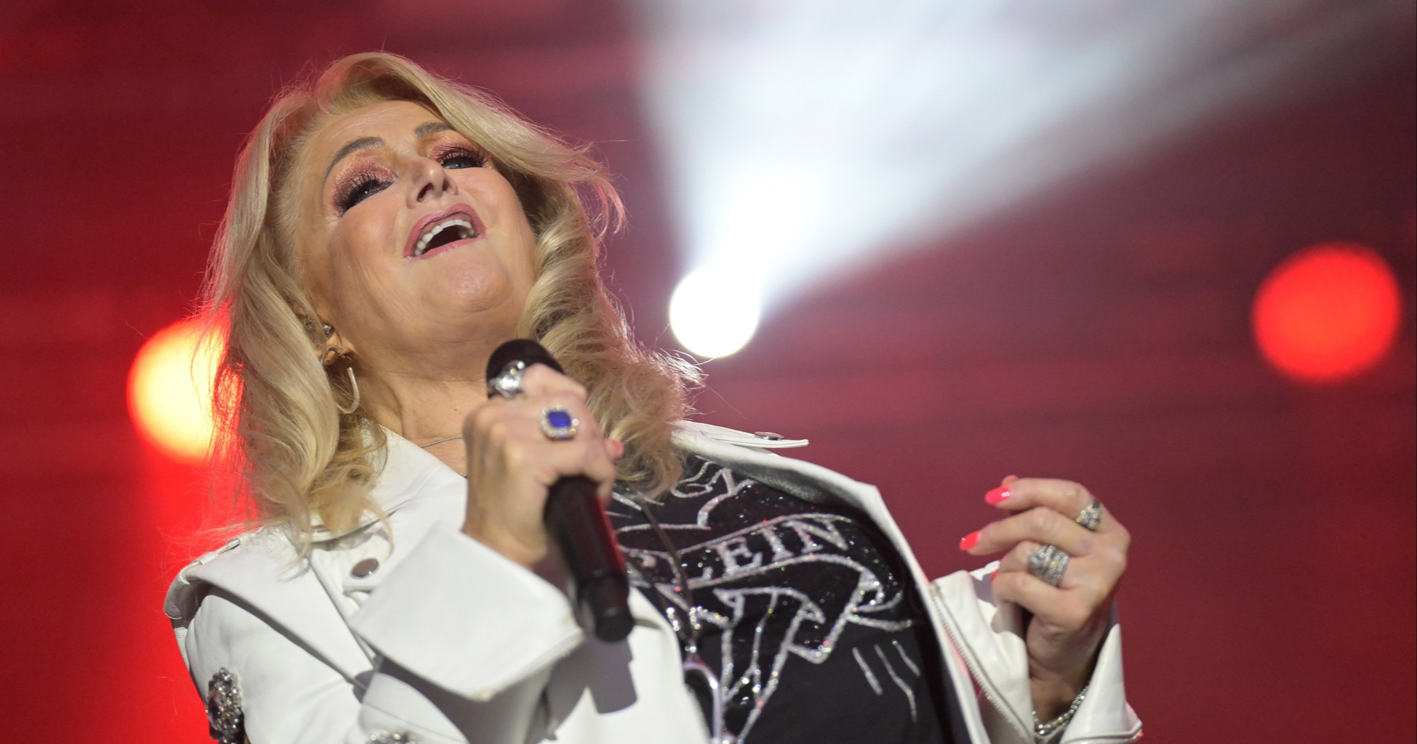 Bonnie Tyler danima je u induciranoj komi, prijatelj otkrio detalje o njezinom stanju