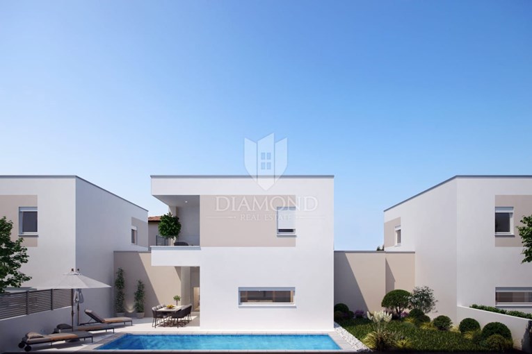 Moderna kuća u Poreču s bazenom privukla najviše pažnje kupaca