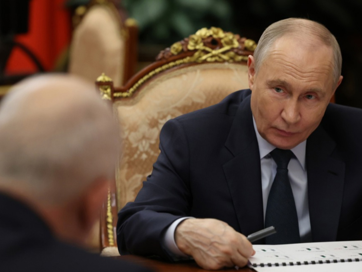 FT: EU se priprema za moguće razgovore s Putinom