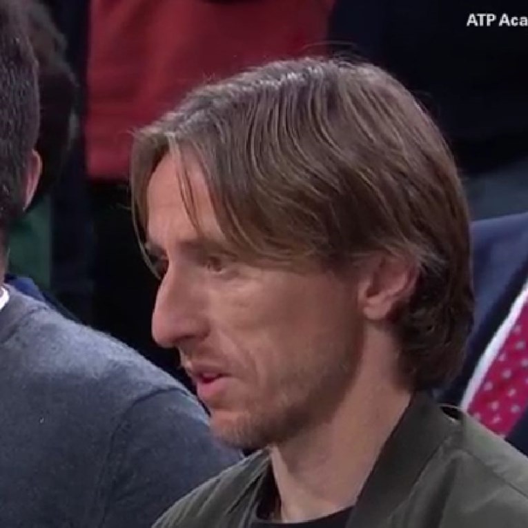 VIDEO Shrvani Modrić na minuti šutnje uoči košarkaškog El Clasica
