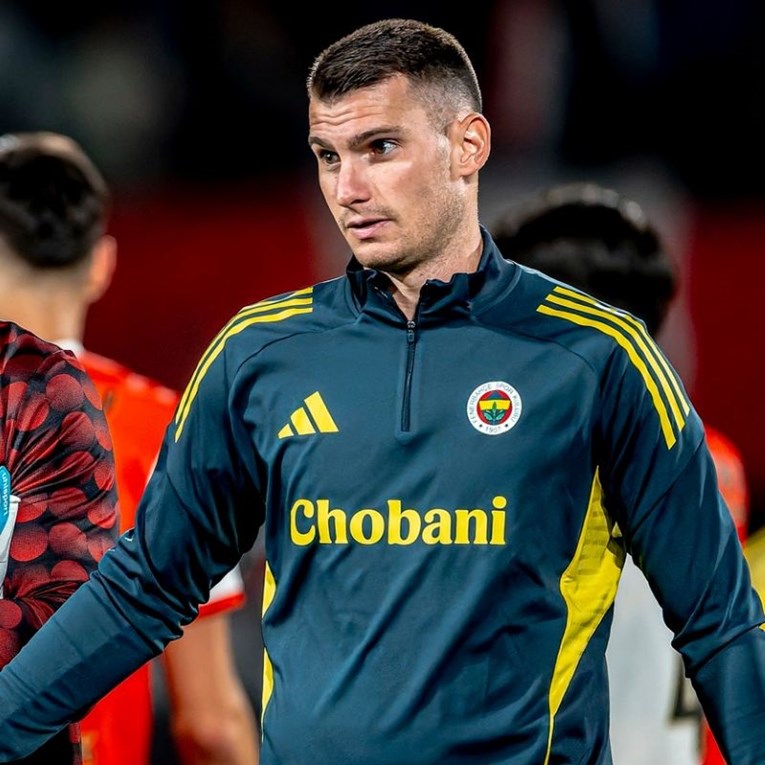 Turci: Fenerbahče je ponudio Livakovića Real Madridu. Oni su ga odbili