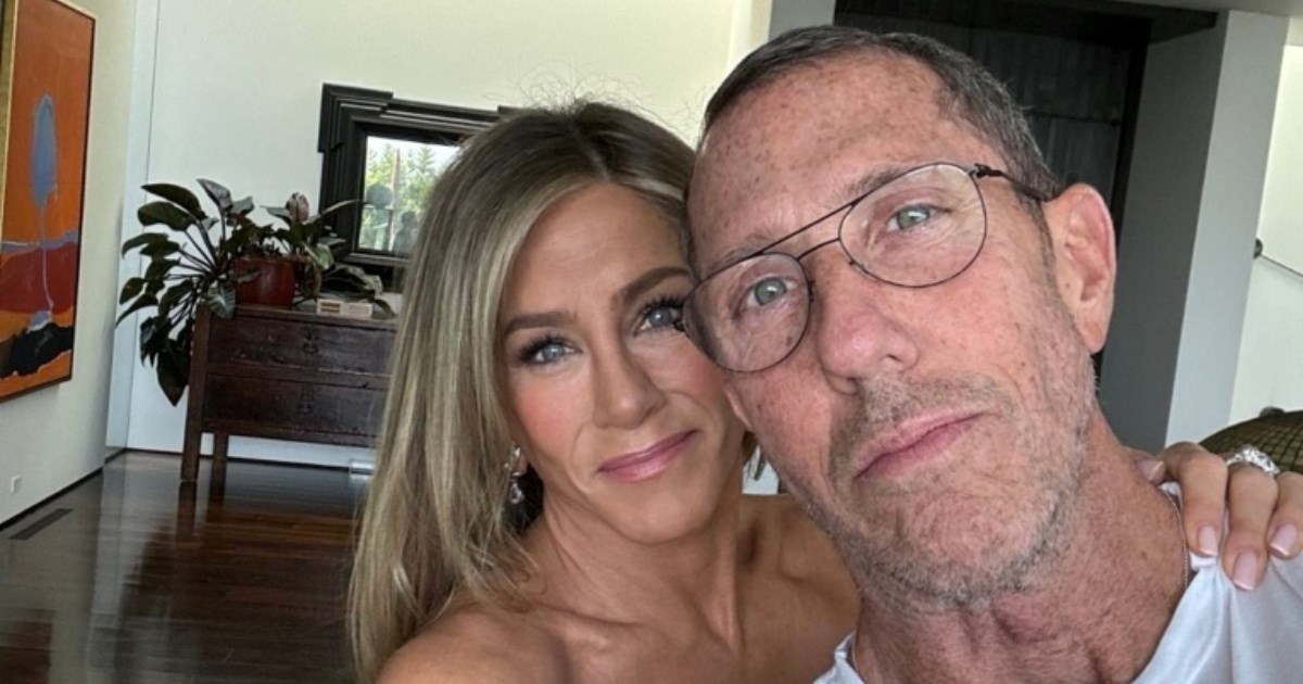 Stvorio je frizuru koju su svi željeli, a sada ima i vlastitu liniju za kosu