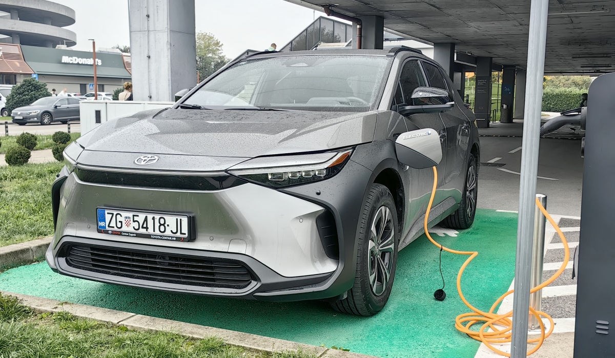 Toyota više neće komplicirati život, bZ4X dobiva novi ime