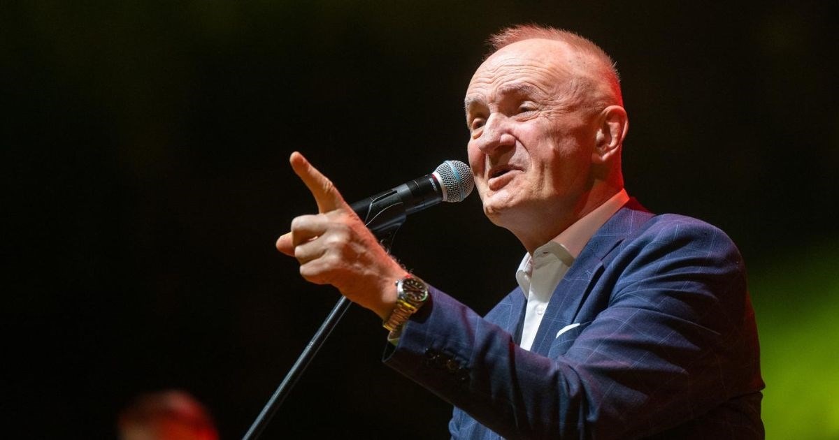 Mate Bulić najavio da uzima pauzu od glazbe: "Ode mi život. Bit ću sa svojima"