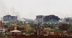 Žestoke bitke u glavnom gradu Sudana, vojska i pobunjenici bore se na ulicama