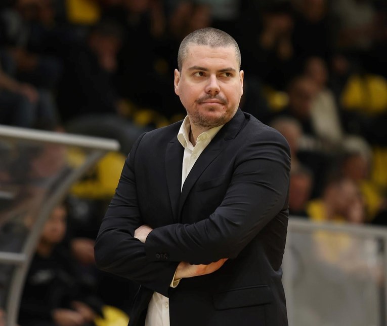 Dino Repeša dobio otkaz nakon poraza od Dinama