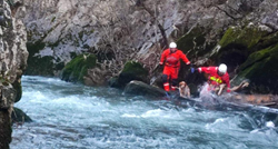 HGSS-ovci spasili iznemoglog psa iz kanjona rijeke Čikole