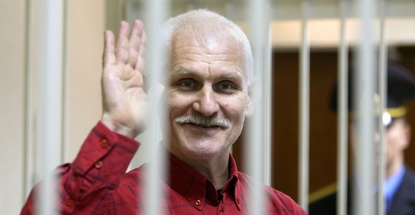 U Bjelorusiji počelo suđenje nobelovcu. Prijeti mu do 12 godina zatvora