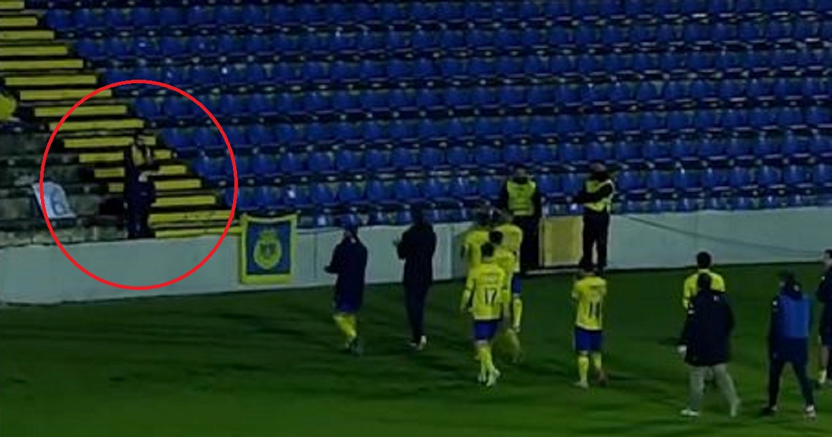 Samo jedan navijač pratio je klub 1500 km od kuće. Pogledajte reakciju igrača