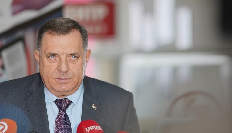 Dodik pokušao progurati da BiH bude neutralna. Izbila svađa, Dodik bijesan otišao